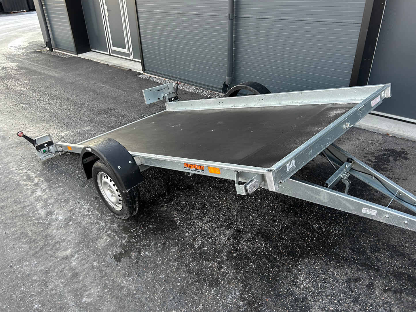 Neptun Multi 305