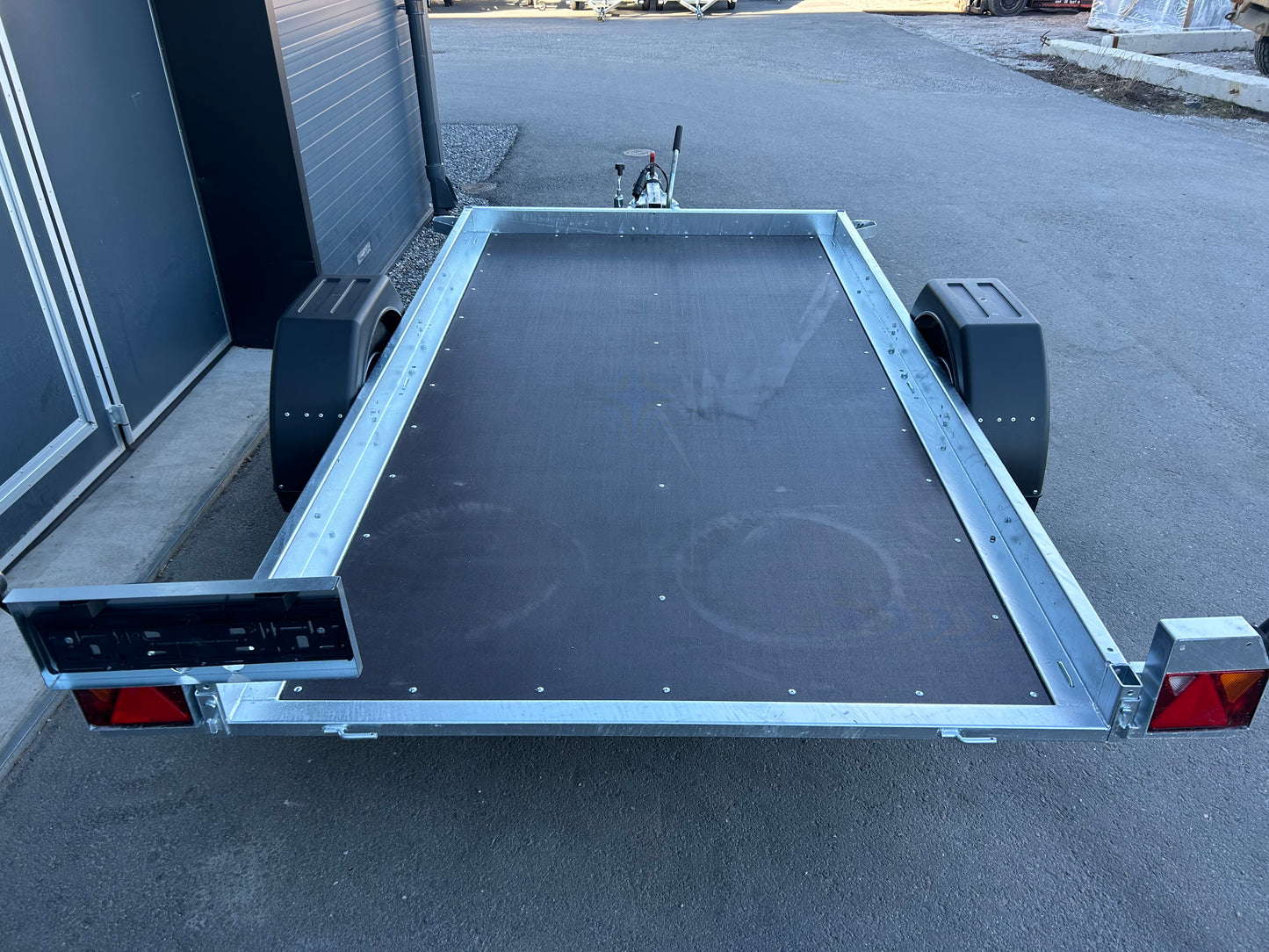 Neptun Multi 305 Totalvikt 1300kg / 1350kg