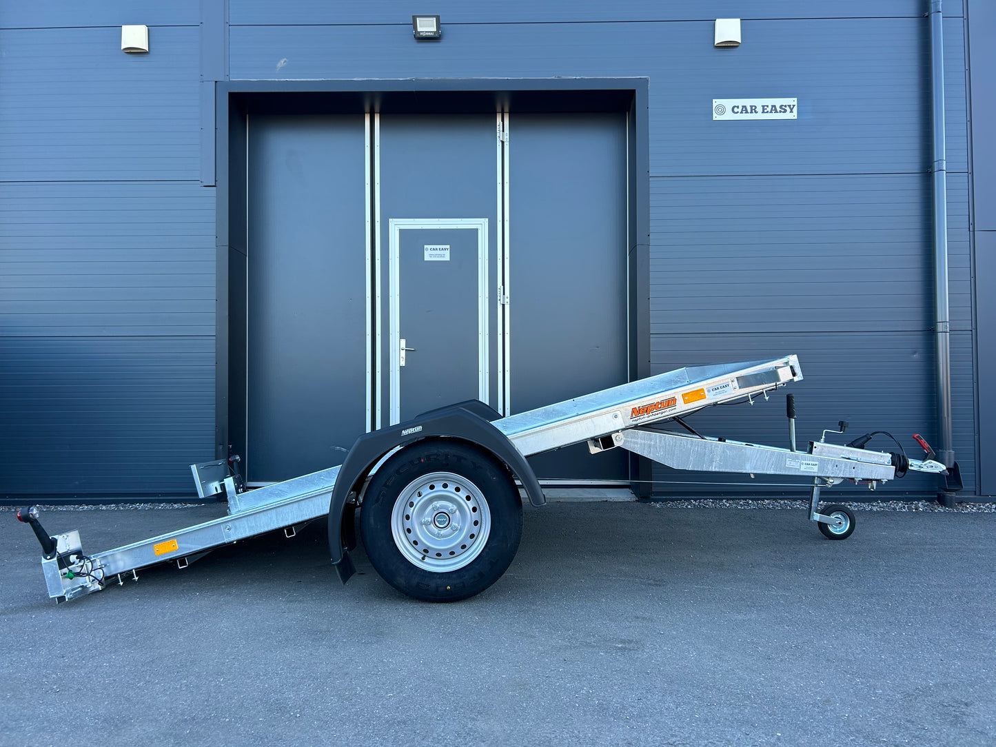 Neptun Multi 305 Totalvikt 1300kg / 1350kg