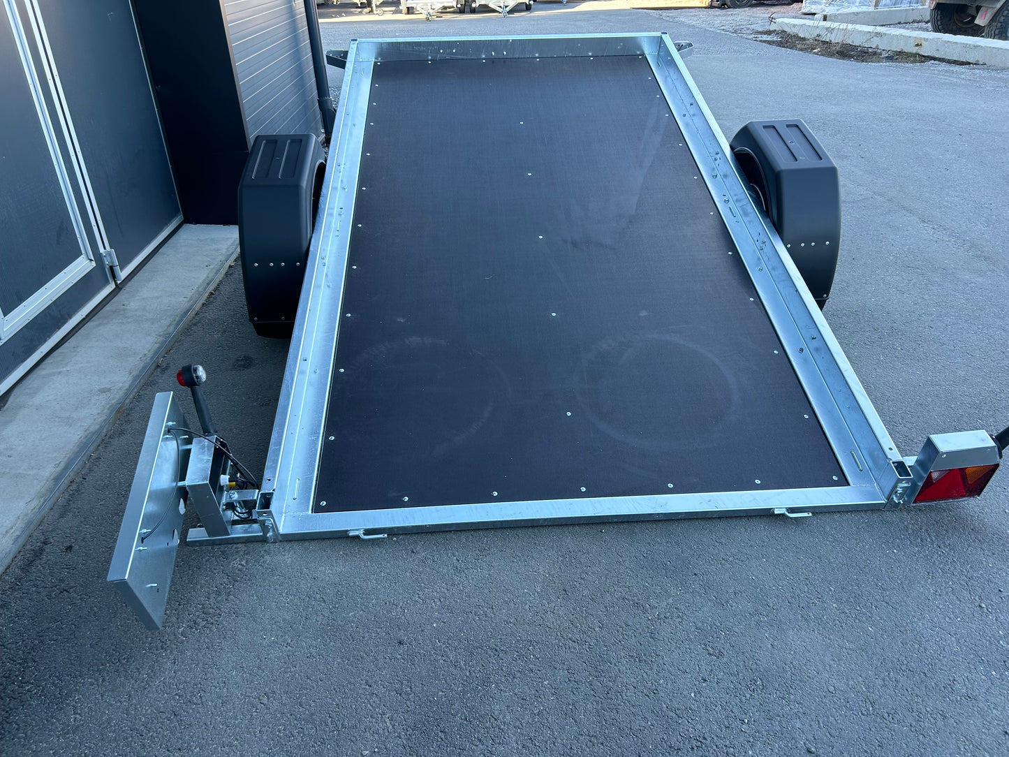 Neptun Multi 305 Totalvikt 1300kg / 1350kg