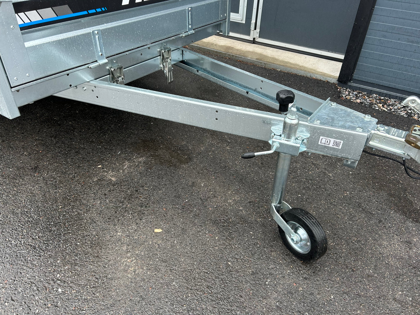 Tiki CS-265R Trailers